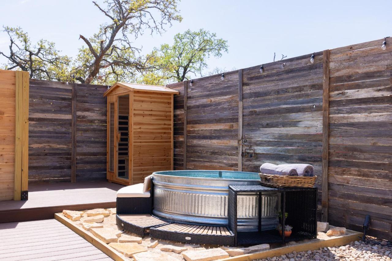 Romantic Tiny Luxury Retreat W Heated Pool, Sauna N Outdoor Shower In Wimberley 10 Acres Exterior photo