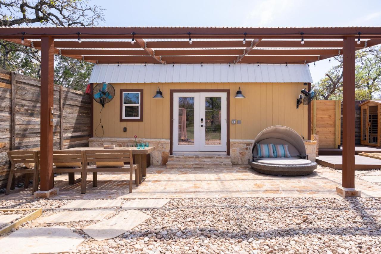 Romantic Tiny Luxury Retreat W Heated Pool, Sauna N Outdoor Shower In Wimberley 10 Acres Exterior photo