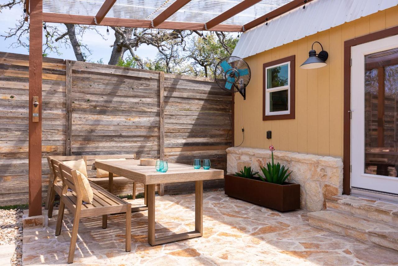 Romantic Tiny Luxury Retreat W Heated Pool, Sauna N Outdoor Shower In Wimberley 10 Acres Exterior photo