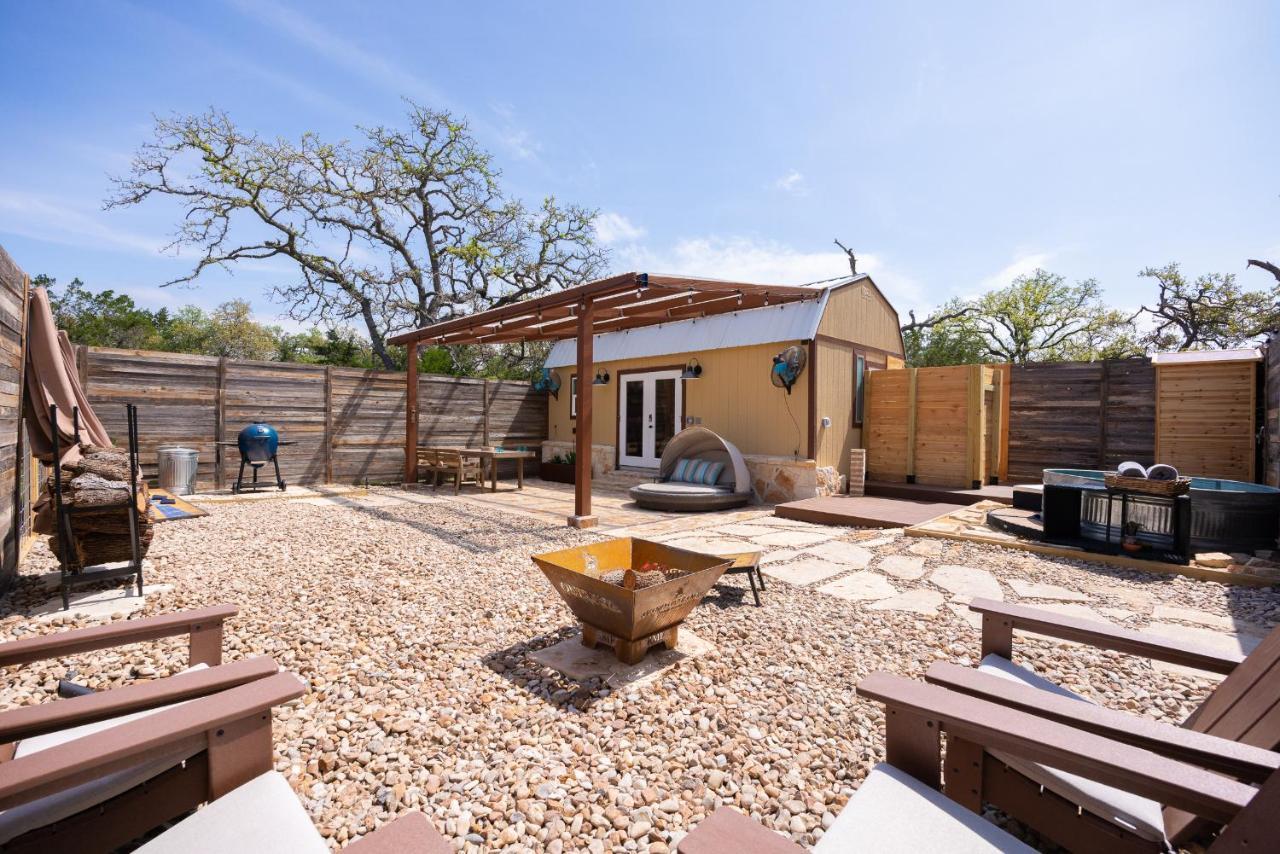 Romantic Tiny Luxury Retreat W Heated Pool, Sauna N Outdoor Shower In Wimberley 10 Acres Exterior photo