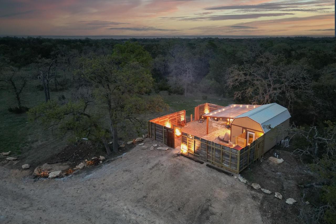 Romantic Tiny Luxury Retreat W Heated Pool, Sauna N Outdoor Shower In Wimberley 10 Acres Exterior photo