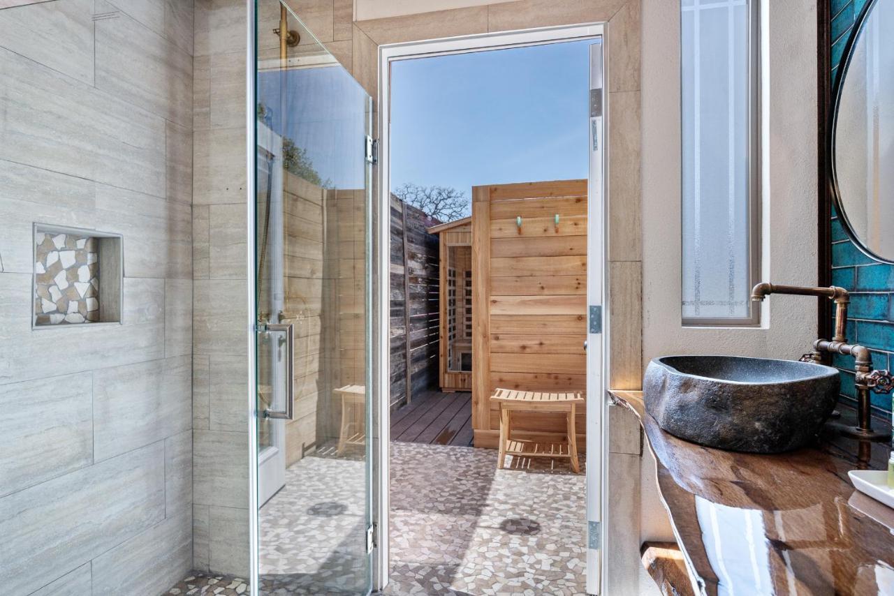 Romantic Tiny Luxury Retreat W Heated Pool, Sauna N Outdoor Shower In Wimberley 10 Acres Exterior photo