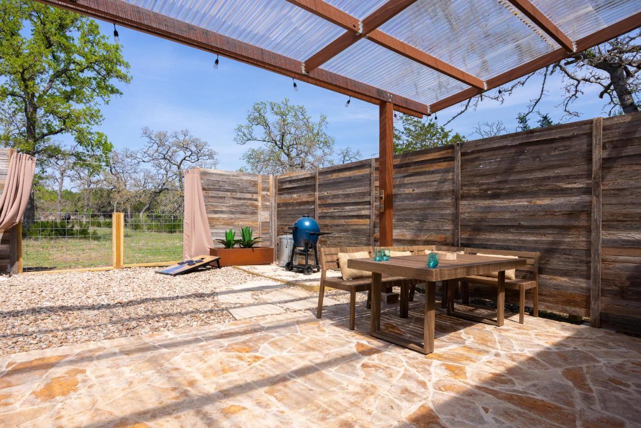 Romantic Tiny Luxury Retreat W Heated Pool, Sauna N Outdoor Shower In Wimberley 10 Acres Exterior photo